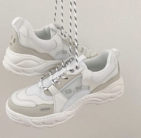 [23.65] V2 Sneaker Ivory White
