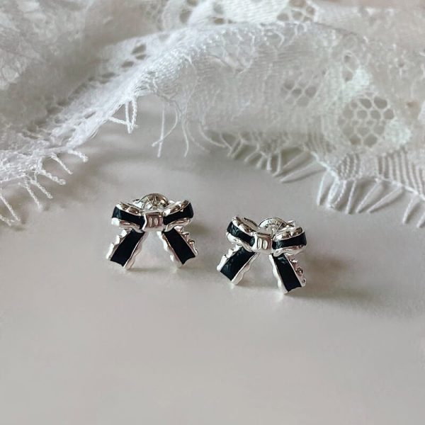 [Younglong] Black Lace Ribbon Earrings (Silver 925)