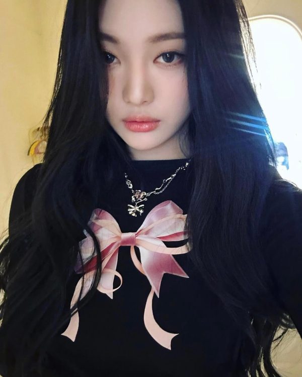 [RonRon] Aespa NingNing Double Ribbon Slim Crop Long Sleeve (4 Color) *Limited Time Sales*
