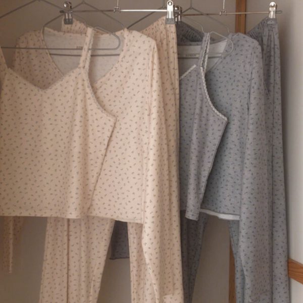 [Juuneedu] All Day Sopty  Flower Pyjamas Set (2 Color) *Seasonal Limited*