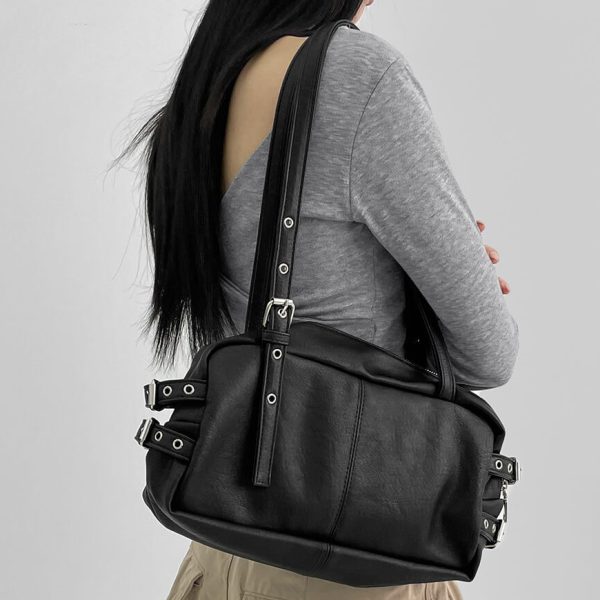 [Blackup] Emont Eyelet Leather Shoulder Bag (2 Color)