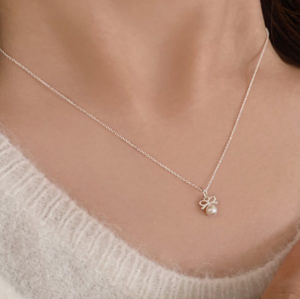 [Soye Pine] Rachel Ribbon Pearl Necklace (Silver 925)