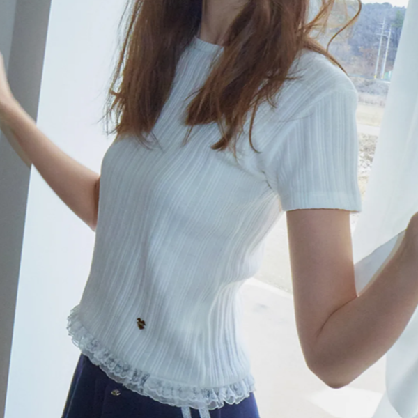 [RonRon] Lace Frill Slim Crop Pleats T-Shirt (2 Color) *Made in Korea* *Limited Time Sale*
