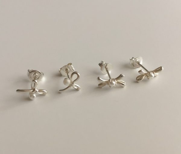 [Moat] Merry Ribbon Earring (Silver 925) (2 Types) *LIMITED*