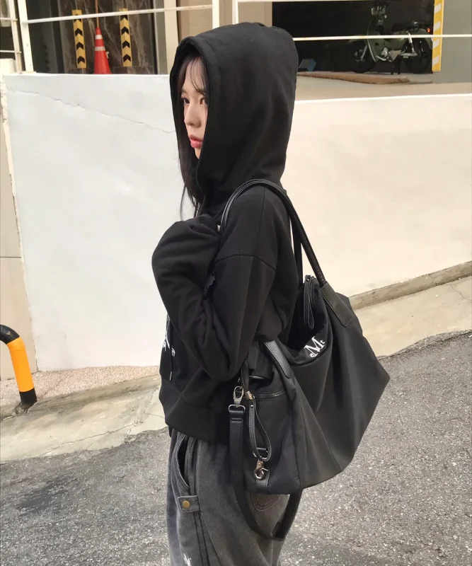 ◆MUCENT◆ Toho l Logo 4-Way Punching Eyelet Tote Bag Un MUSINSA公式 | MUCENT Toho Metal Logo 4-Way Punching Eyelet
