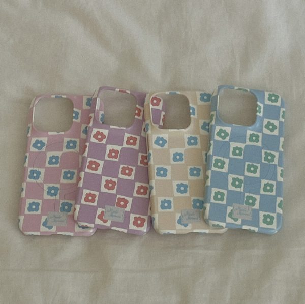 [Mademoment] Floral Check Magsafe Hard Phone Case (4 Color)