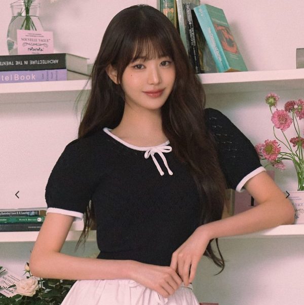 [Rola Rola x Jang Wonyoung] Ribbon Skashi Half Knit (Black) *Limited Time Sale*